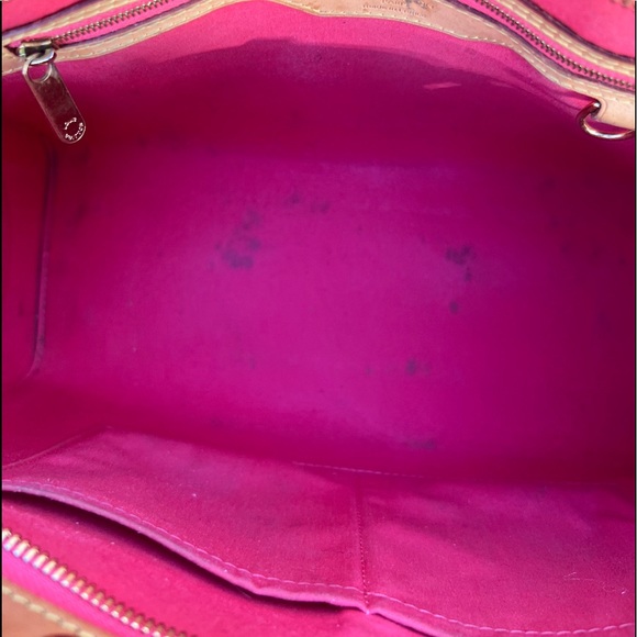 Louis Vuitton Brea Vernis MM coral bag USED GC. - Picture 15 of 16